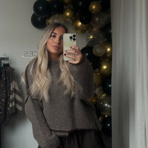 Choco Drift Pullover